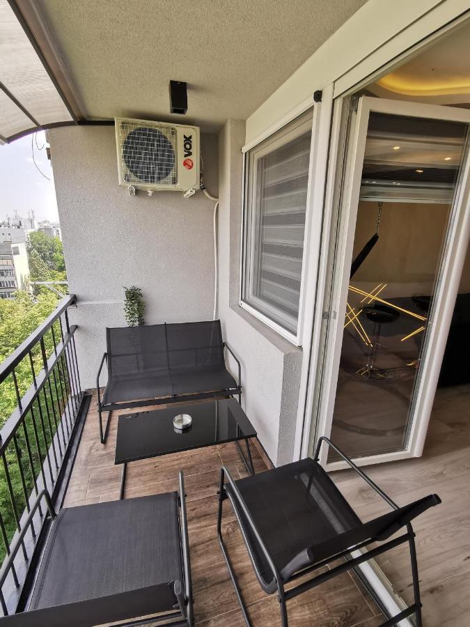 Brend New Luxurious Apartment In Downtown With Free Parking ノヴィ・サド エクステリア 写真